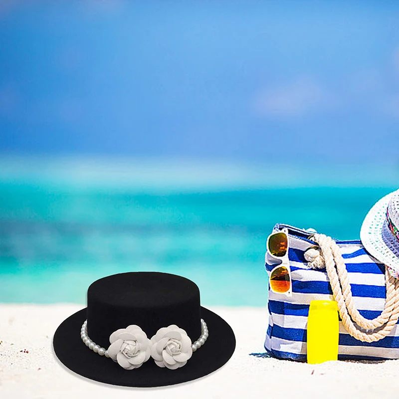 Wełniany kapelusz Fedora w stylu vintage z elegancką perłową ozdobą i szerokim rondem, idealny na kościelną derby lub każdą specjalną okazję