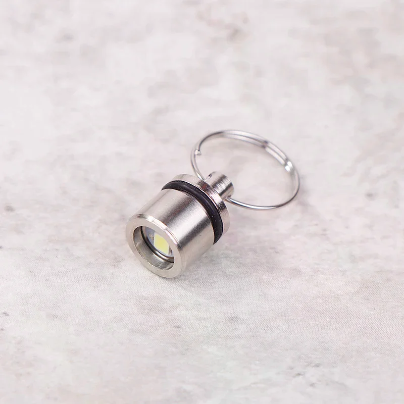 Mini LED Light Key Chain Luminated Keyring Pendant Colorful Mini Electronic Light Keyring Flashlight Lamp Keychain 2Pcs