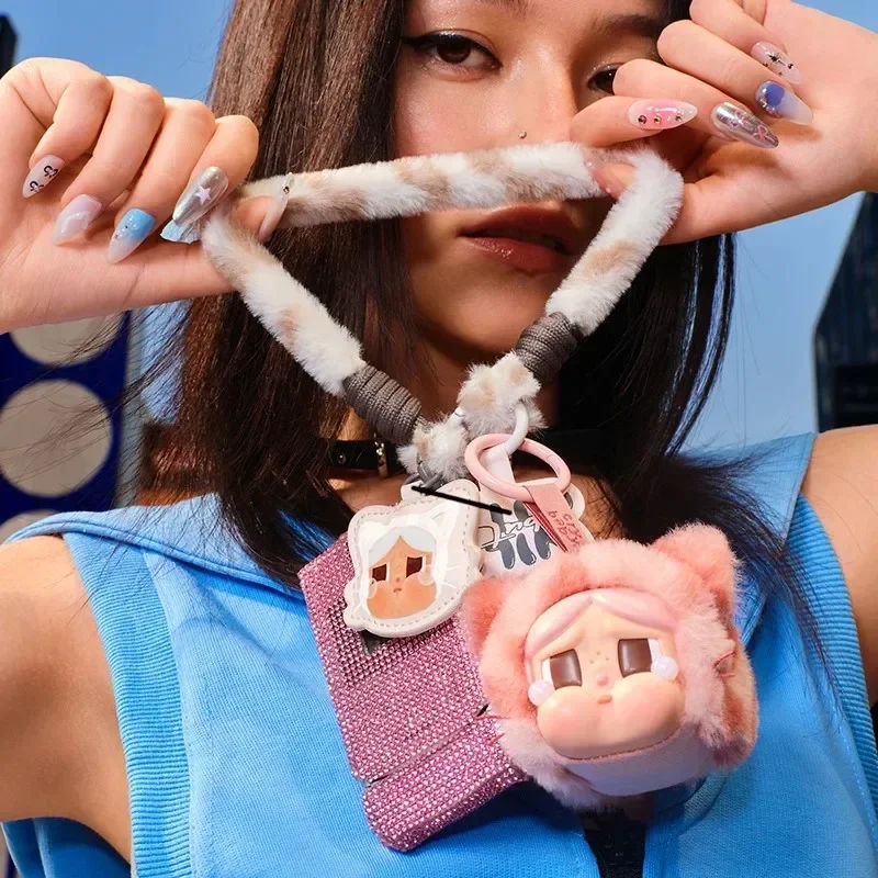 POP MART CRYBABY Wild, но Cutie Series-Phone Charm, глухая коробка, загадочная коробка, кавайные украшения, фигурки, домашний декор, настольная модель POP MART CRYBABY Wild, но Cutie Series-Phone Charm, глухая коробка, загадочная коробка, кавайные украшения, фигурки, домашний декор, настольная модель