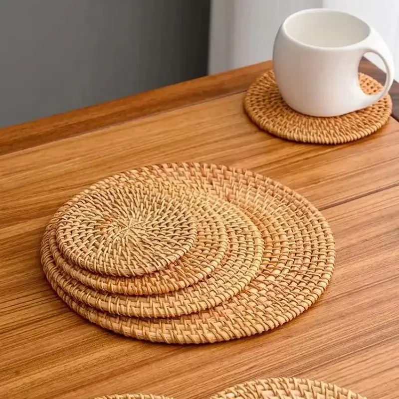 New Cup Mat Round Natural Rattan Hot Pad ,Hand Woven Hot Insulation Placemats Table Padding Kitchen Decoration Accessories