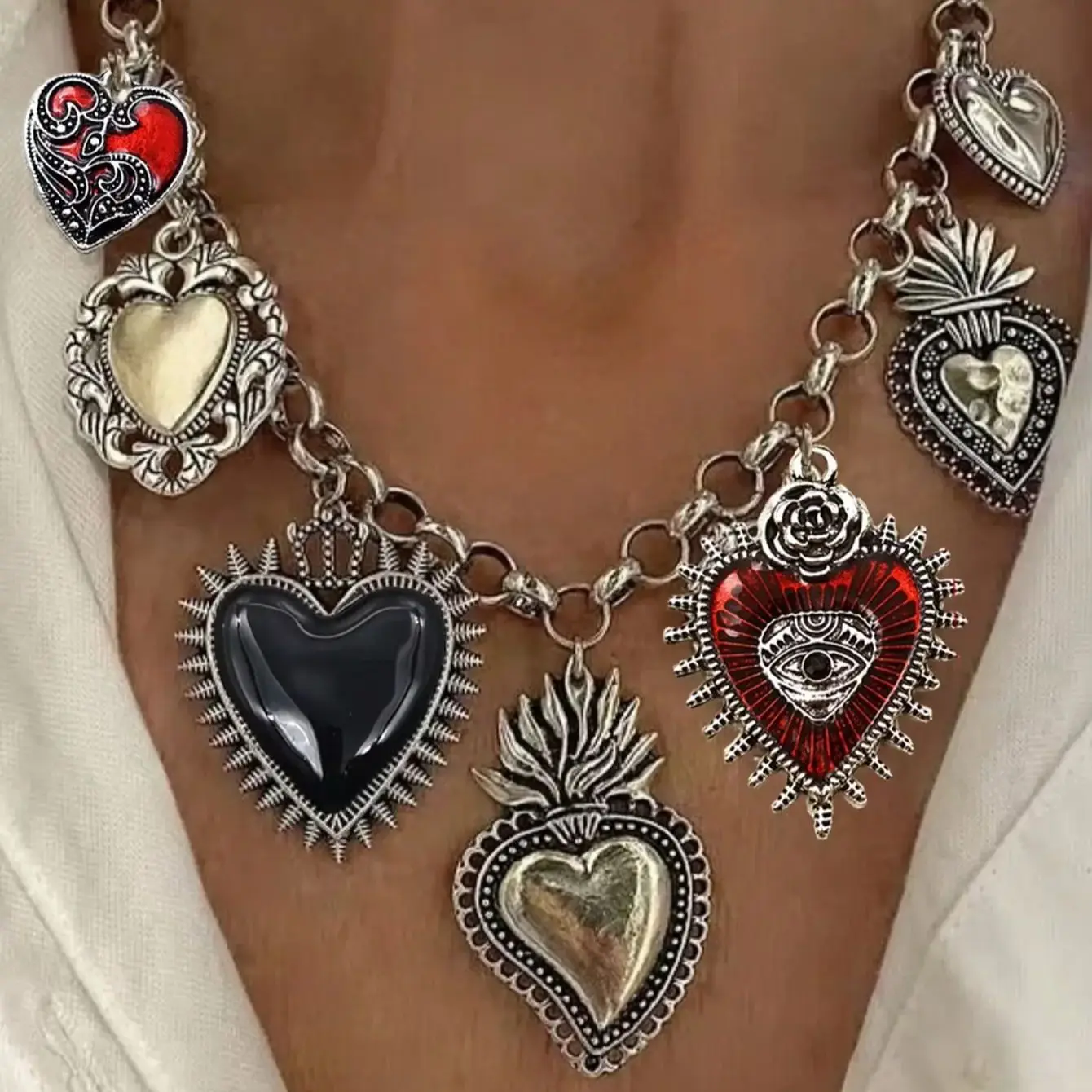 1PC Gothic Chunky Chain Charms Flaming Heart Statement Necklace Evil Eyes Pendant Anti-silver Red Black Halloween Jewelry