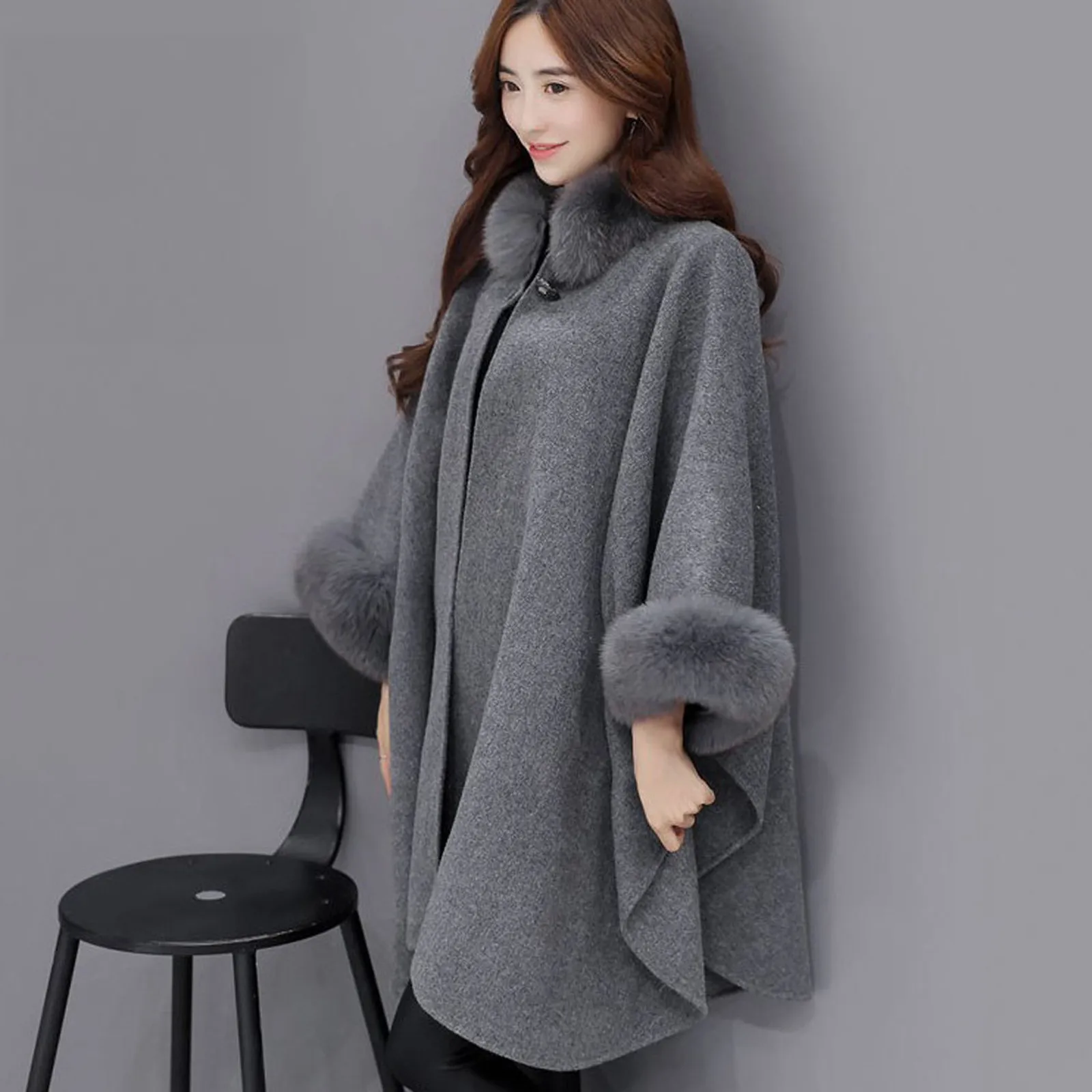 Women's Autumn Clothes Woolen Coat New Autumn and Winter Warm Fashion Fur Collar Coat Woman Elegant Temperament Fake Fur Coats