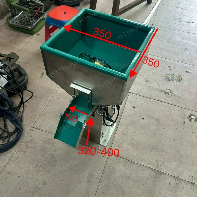 Vibration plate storage bin automatic feeding hopper square stainless steel bin induction vibration feeding hopper