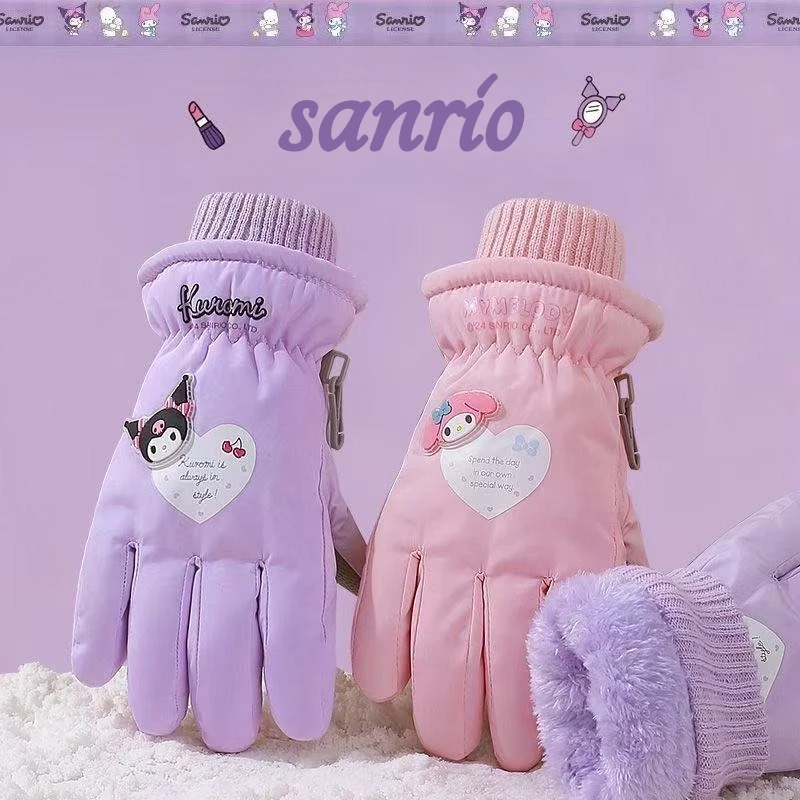 

Детские перчатки Sanrio в форме сердца, теплые лыжные перчатки, удобные мягкие для девочек, незаменимые для зимних игр в снег, детский подарок