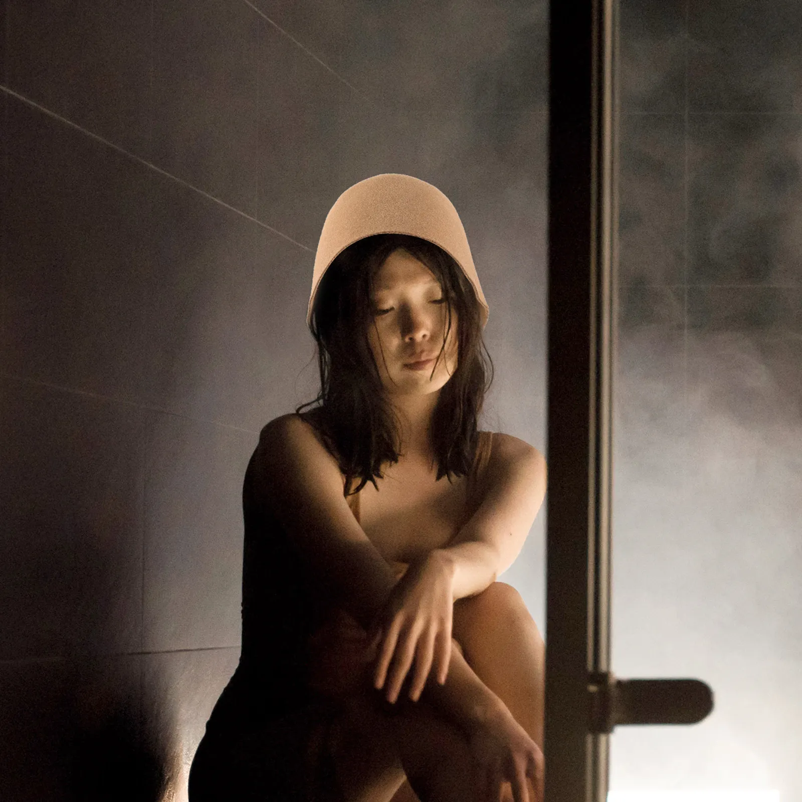 

Stylish Lightweight Sauna Hat for Home Use Comfortable Felt Bath Cap Protects Hair Eyes from Heat Sauna Bathing Shower