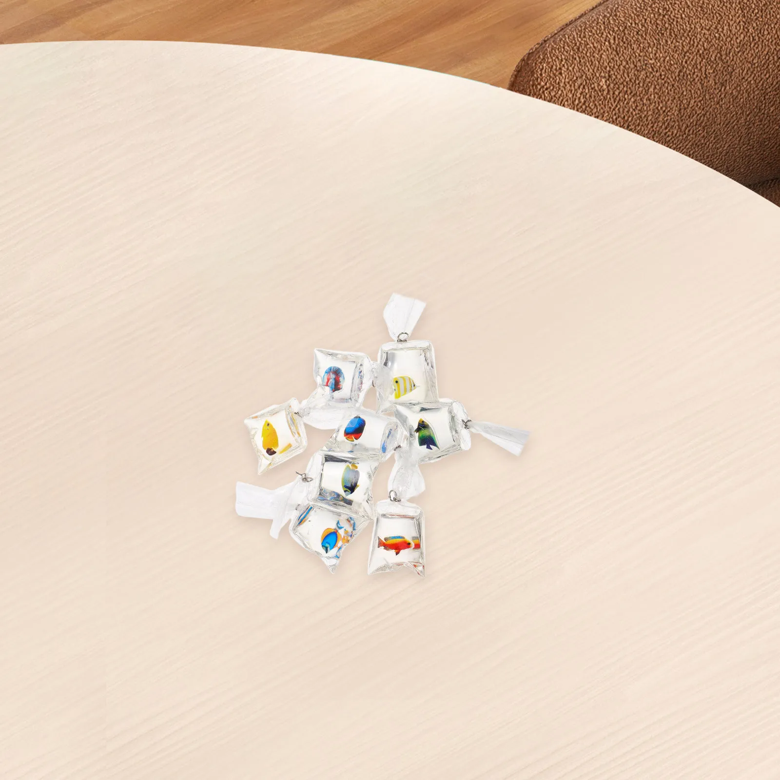 

8 шт. уникальных прозрачных подвесок из смолы в форме забавных золотых рыбок для изготовления украшений своими руками, браслетов и брелоков