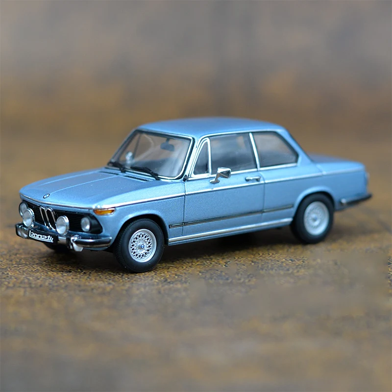 Diecast Original 1/43 Scale BMW 2002 tii L Simulation Alloy Car Model Static Display Collectible Toy Gift Souvenir Decration