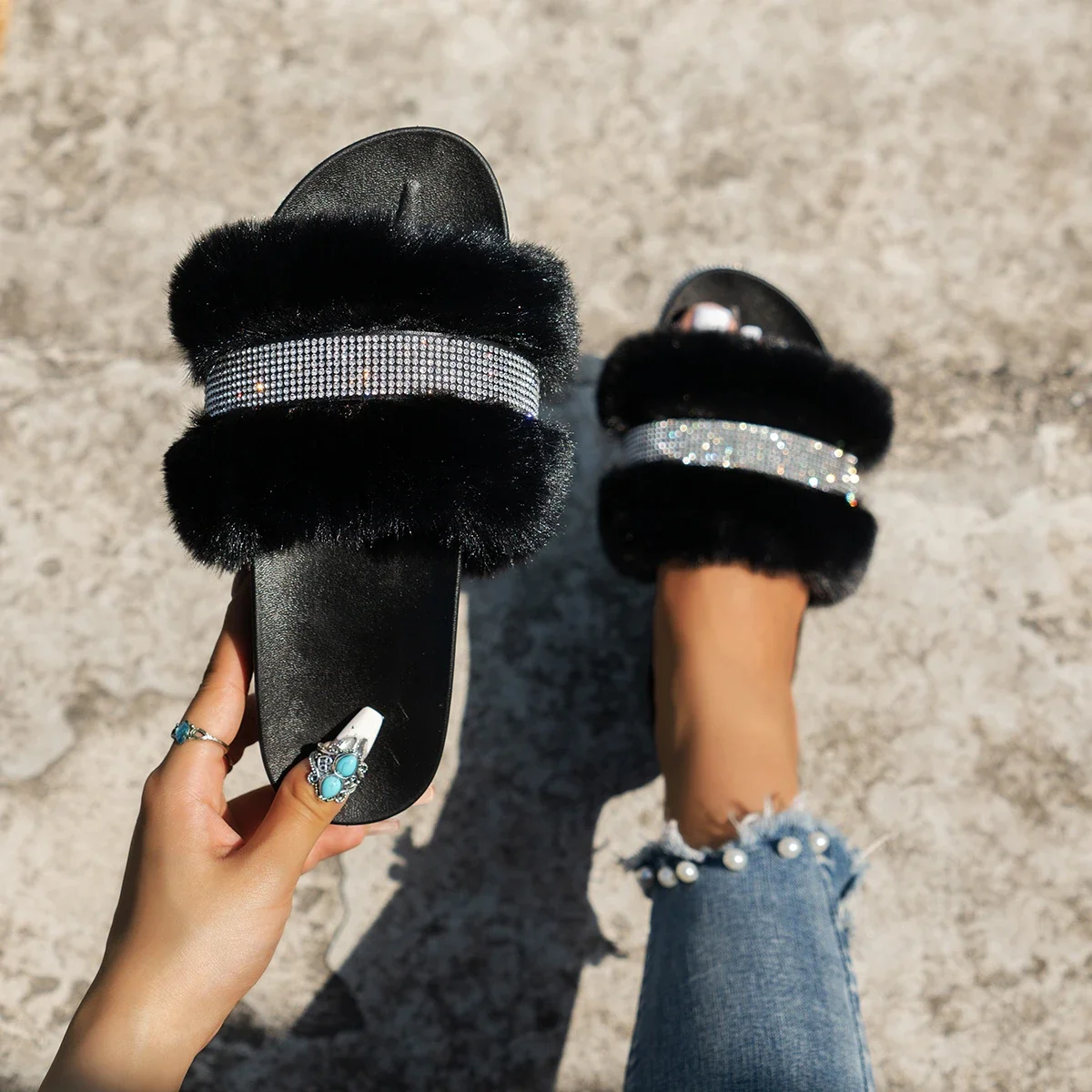 

New Women Casual Slippers Fashion Rhinestone Suede Platform Flats Outdoor Comfortable Solid Color Indoor Slippers Chinelo Nuvem