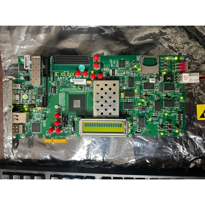 

Плата разработки AC701 Artix 7 XC7A200T FPGA