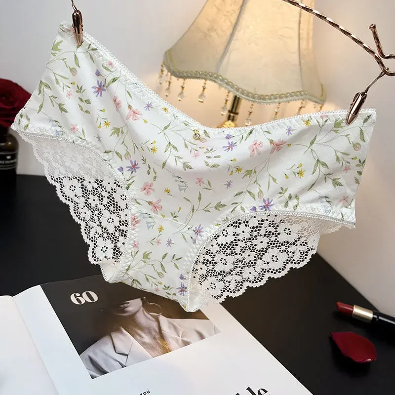 Japanese Version Silky Briefs Women Thin Underwear Mid-waist Bottoms Floral Cotton Crotch Triangle Pants Hollow Out Lace Panties