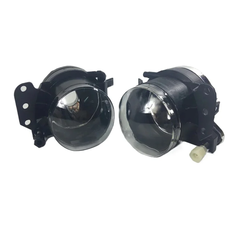 

Left/ Right Fog Light Lamp for BMW E60 520d 520i 523i 525d 525i 525xi 530d 540i 550i M5 04-08