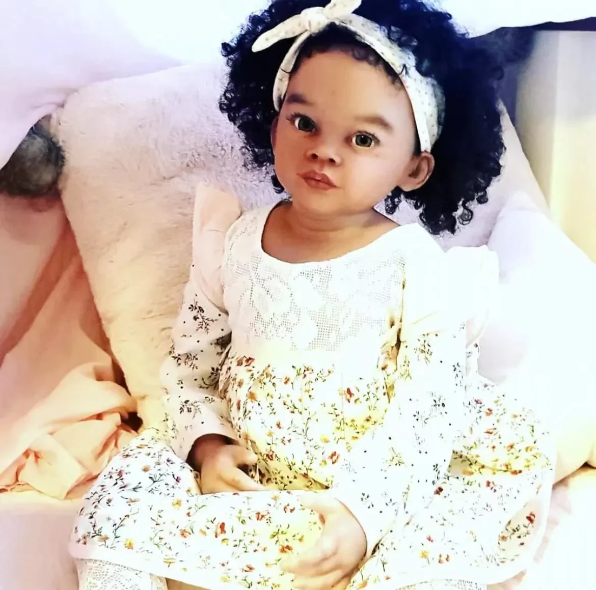 カスタマイズされた 28 インチ リボーン ベイビー メイリ 手根付き巻き毛 完成品人形 アフリカ系アメリカ人