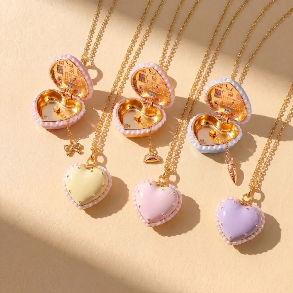 Sweet Cute Heart-shaped Pendant Necklace for Women Gold Color Opening Closing Phase Box Necklace Unique Style Gift