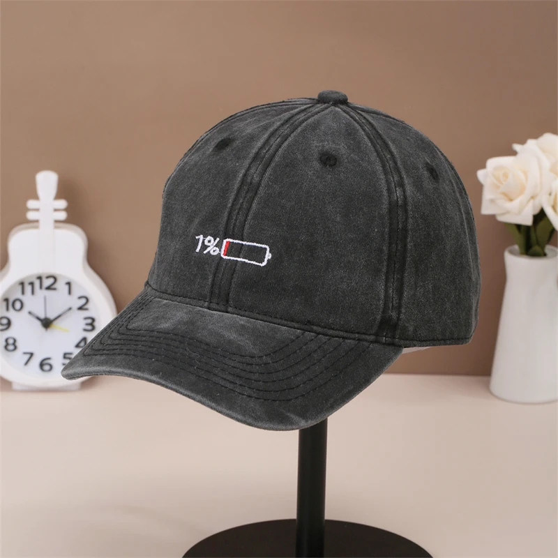 A Men’s Embroidered  Cotton Adjustable Simple And Casual Baseball Hat