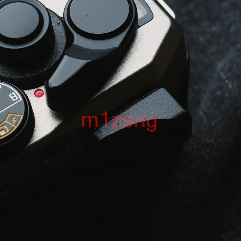 Uchwyt na palec metel kciuk w górę gorąca stopka uchwyt ręczny uchwyt na gorącą stopkę osłona adaptera podpórka do aparatu PENTAX 17