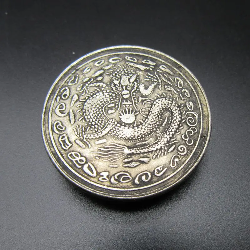 A Large Number of Wholesale Antique Coins Film Props White Copper Silver Yuan Antique Copper Coins Grand Qing Cixi Queen Dowager