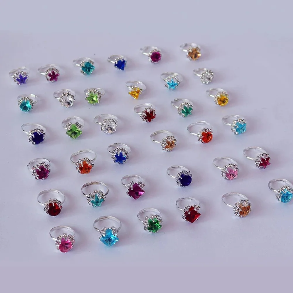 36 Pcs Children Kids Rings Baby Toy Rings Diamond Rings Dress Up Pretend Play Rings with Love Box (Mixed Color)