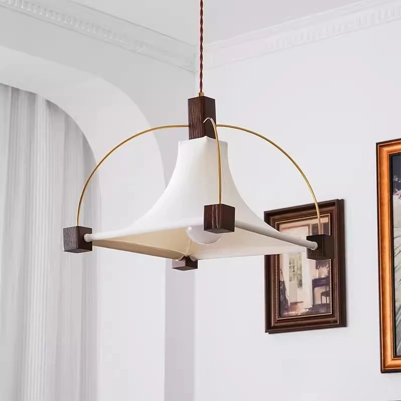 Retro medieval chandelier, restaurant lamp, balcony, bedroom, homestay, bar table lamp