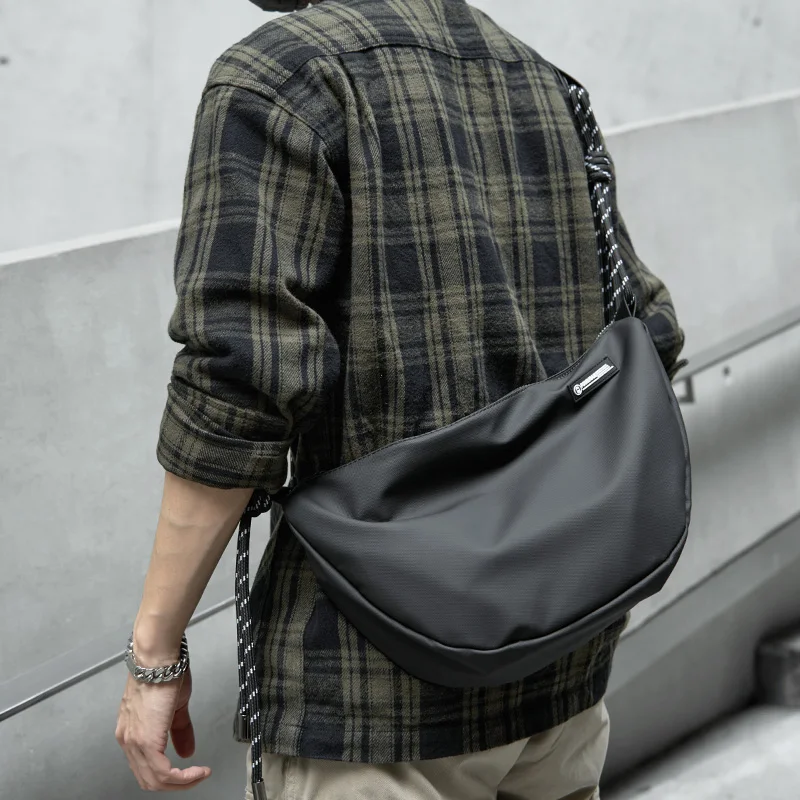 

Men's Designer Bag Waterproof Scool Bag Two Colors Drawstring Letter Label Zipper Bag Travel Crossbody Bag Large Men's Purse