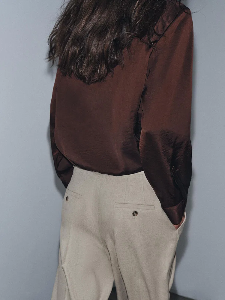 Faionable Sweet Versatile Long Sve Silk Satin Feel irt New Arrival Winter 2025 Ladies Casual Sle Button Plaet