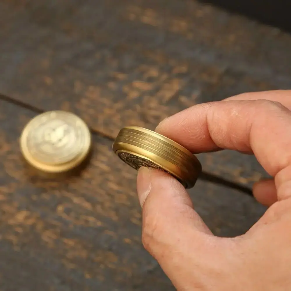 Brass double-sided rotatable Buddhist scripture handle piece Pure copper Heart Sutra fingertip gyro decompression artifact