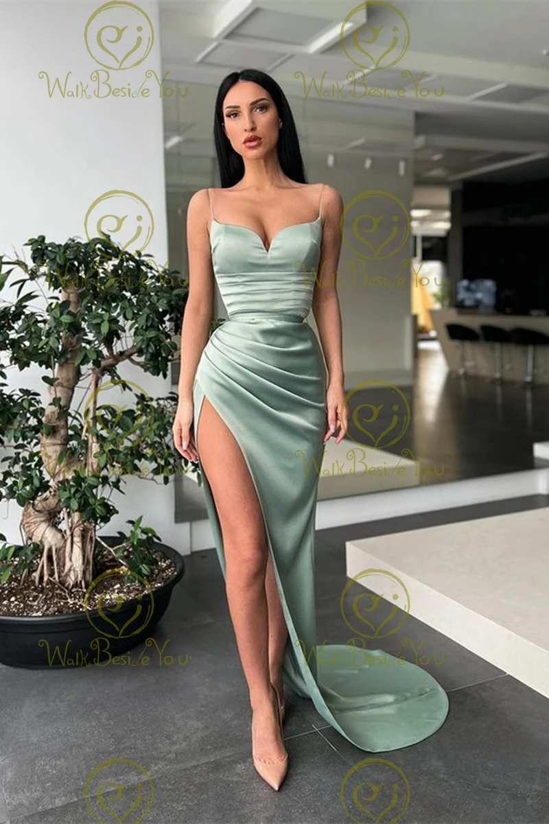 Spaghetti-Straps Mermaid Prom Dress With Slit Elastic Satin Pleats Sweetheart Simple Sweep Train Evening Gowns Women Elegant