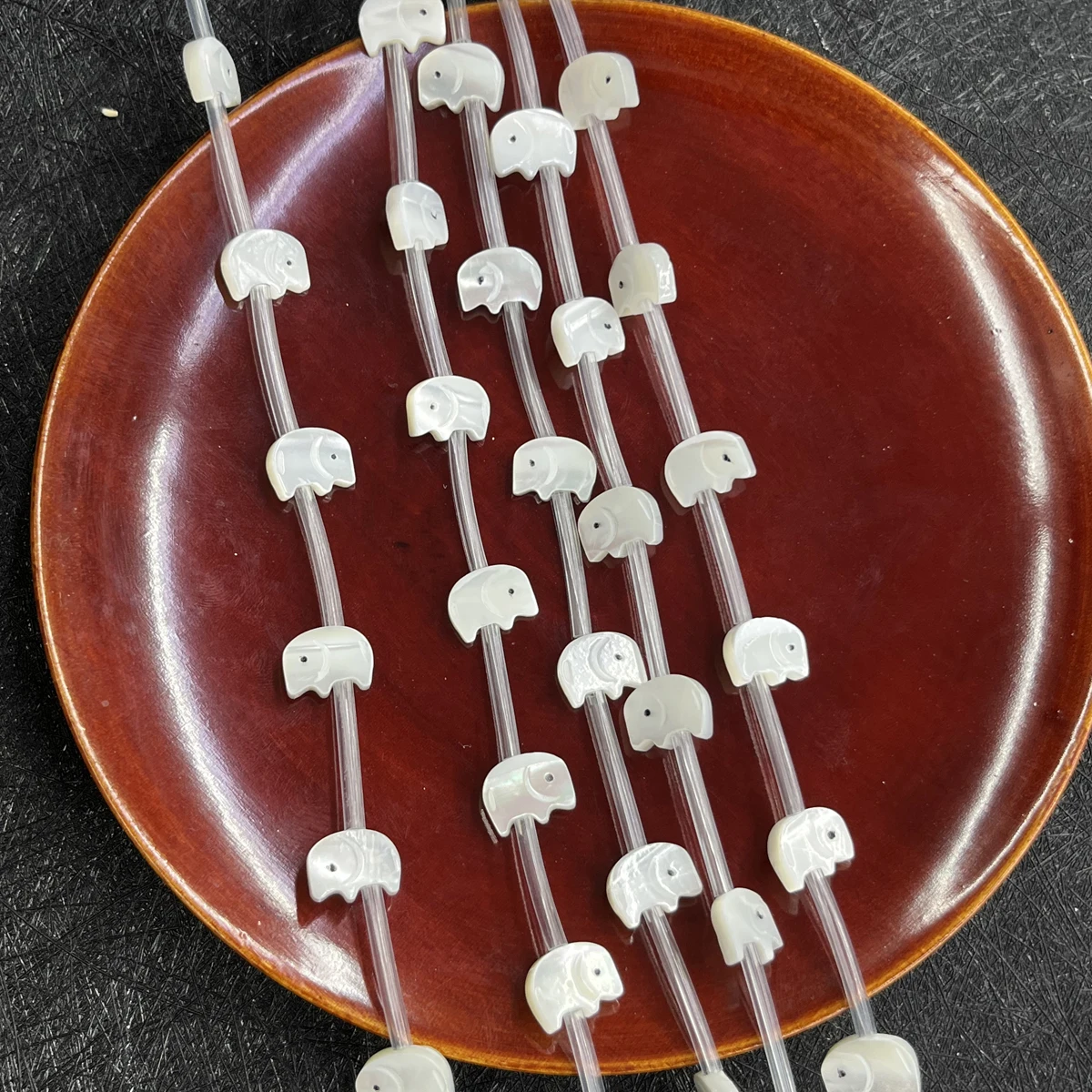 

1strand Natural Shell Bead Elephant Shaped Beaded Charms for DIY Women Men Bracelets Necklace Jewelry Making Accessories 11mm