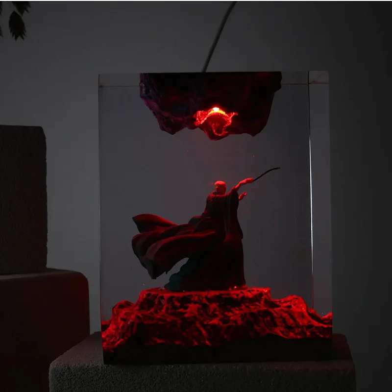 映画フィギュア生物樹脂テーブルライトクリエイティブアートショックデコレーションランプマジシャンテーマナイトライトUSB充電