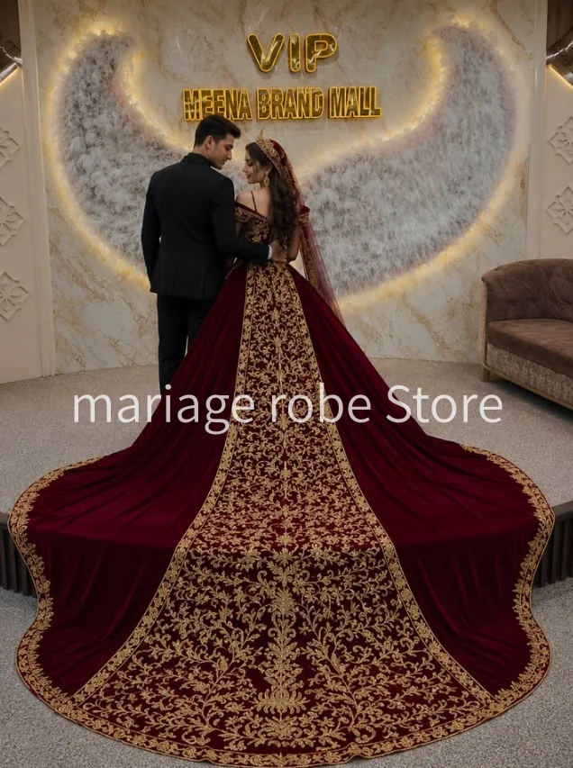 Burgundy Velvet Princess Wedding Dresses Off Shoulder Luxury Gold Applique Nikkah Arabic Islam Bridal Gown Garment Customized