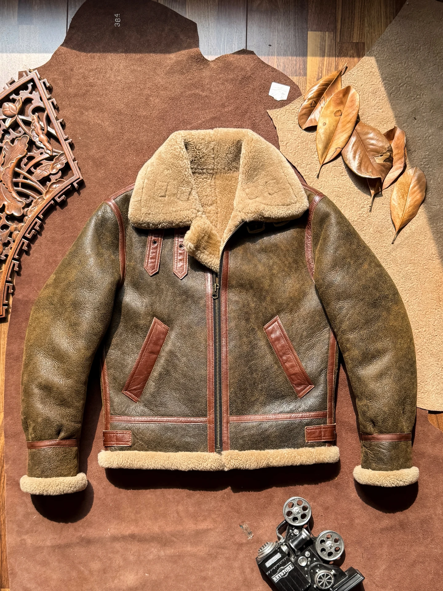 

Новое зимнее кожаное пальто из толстой шерсти. 2025 г. Куртка из 100% натурального меха. Настоящая овчина с шерстью.