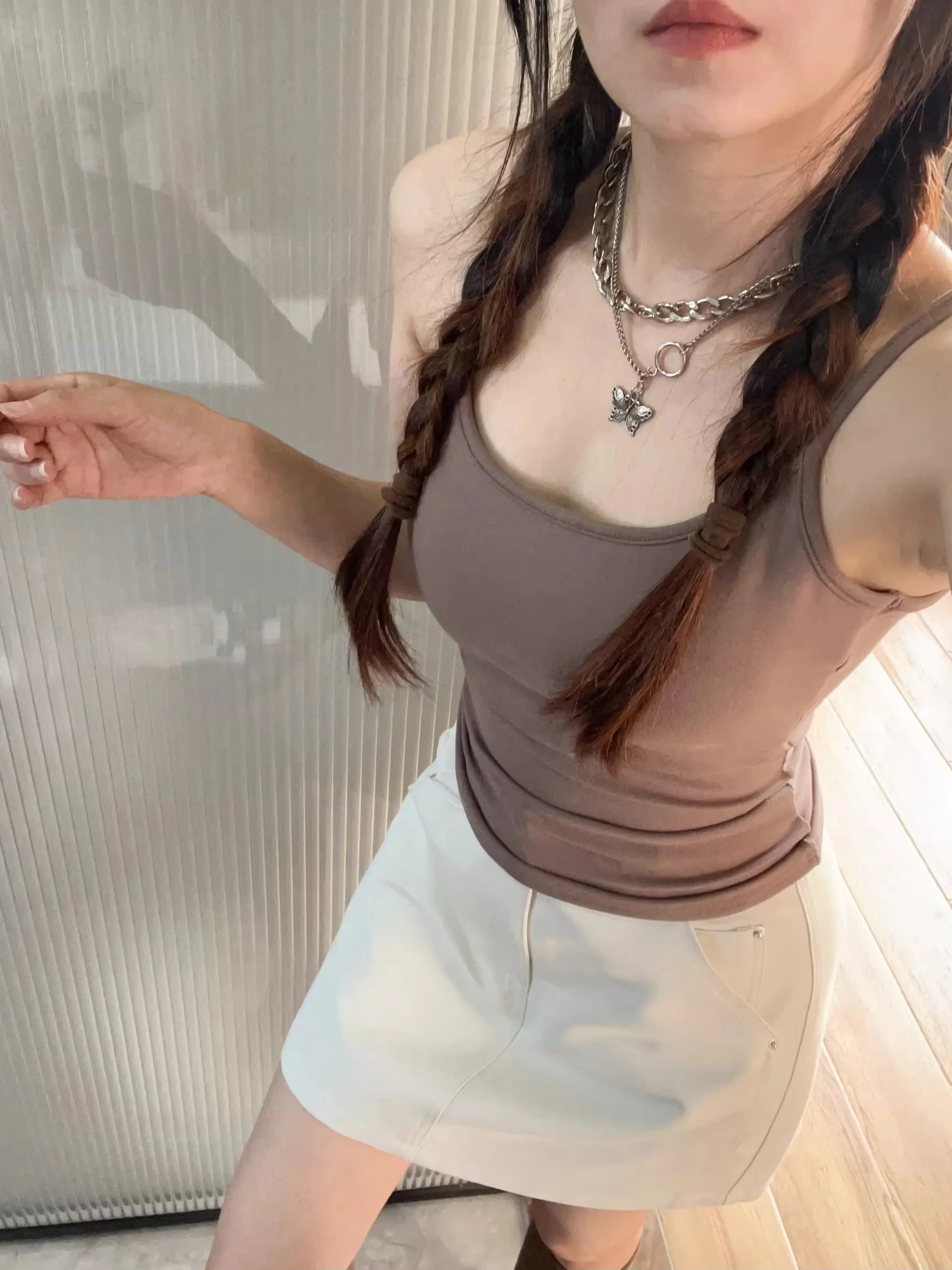High Elasticity Women's Camisole Tank Top with Integrated Chest Pad Casual Style Breathable Short Length U-Neck Design