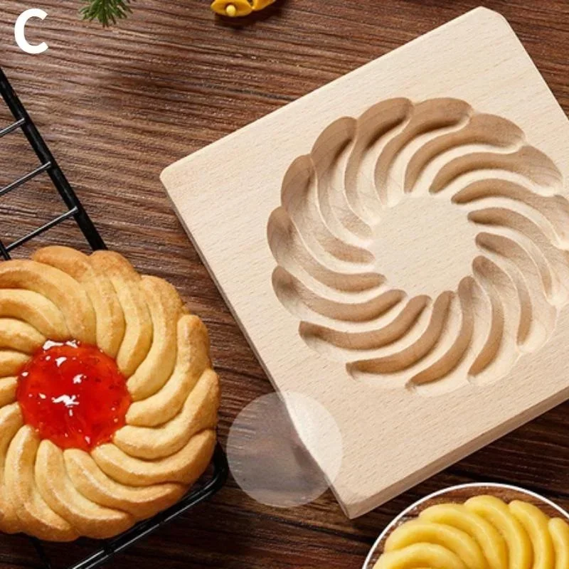 Wooden 3D Christmas Cookie Cutters Biscuit Cutter Moldes  Embossing Mold for Cakes and Cookies Press