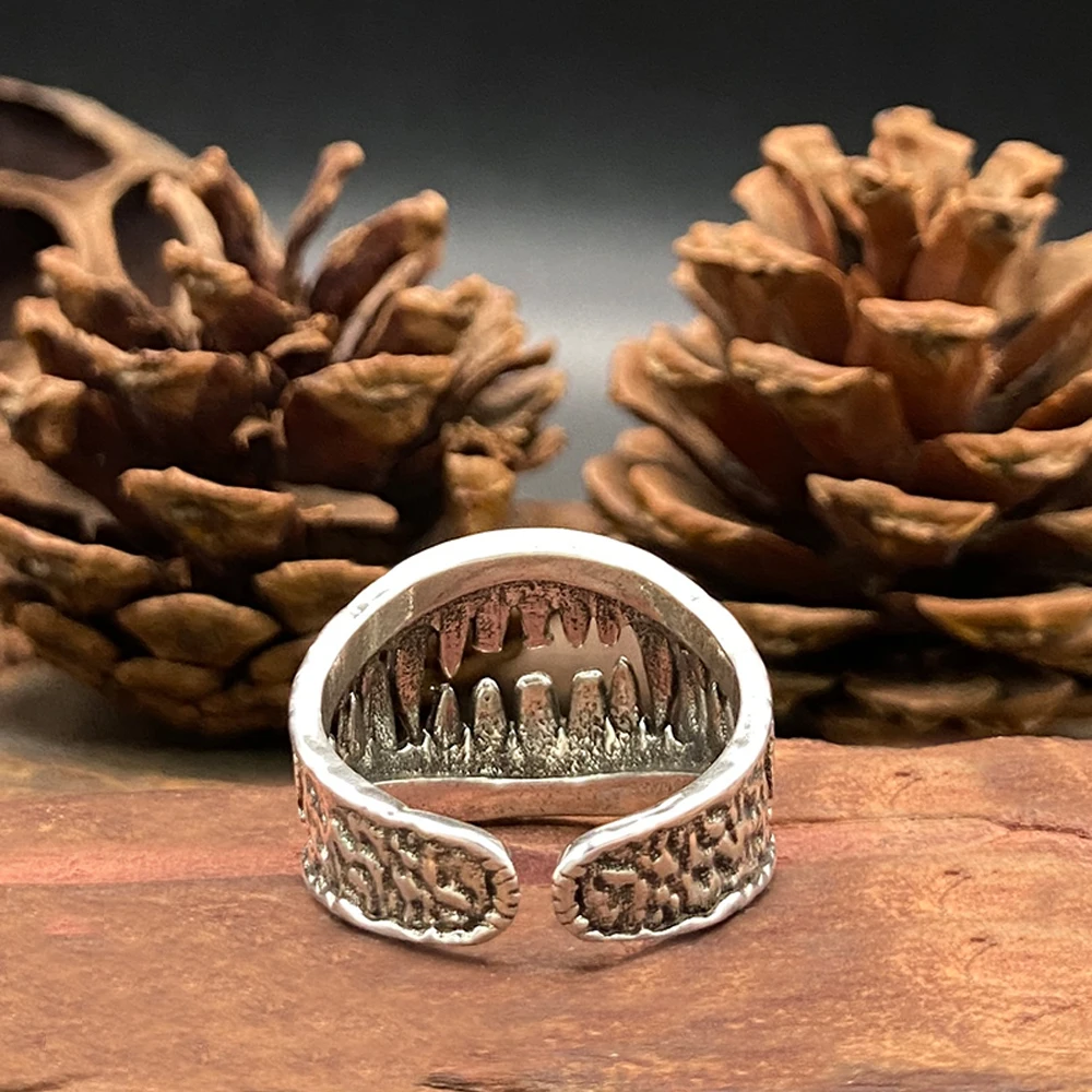 Retro Punk Hip‑Hop Devil‑Teeth Adjustable Open Ring, Silver‑Tone Gothic Unisex Statement Jewelry, Halloween Couple Gift for Men
