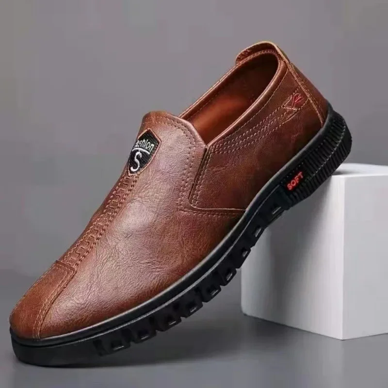 2024 Mens Leather Loafers Non Slip Walking Flats Breathable Outdoor Slip on Casual Shoes for Male Work Office Driving Sneakers