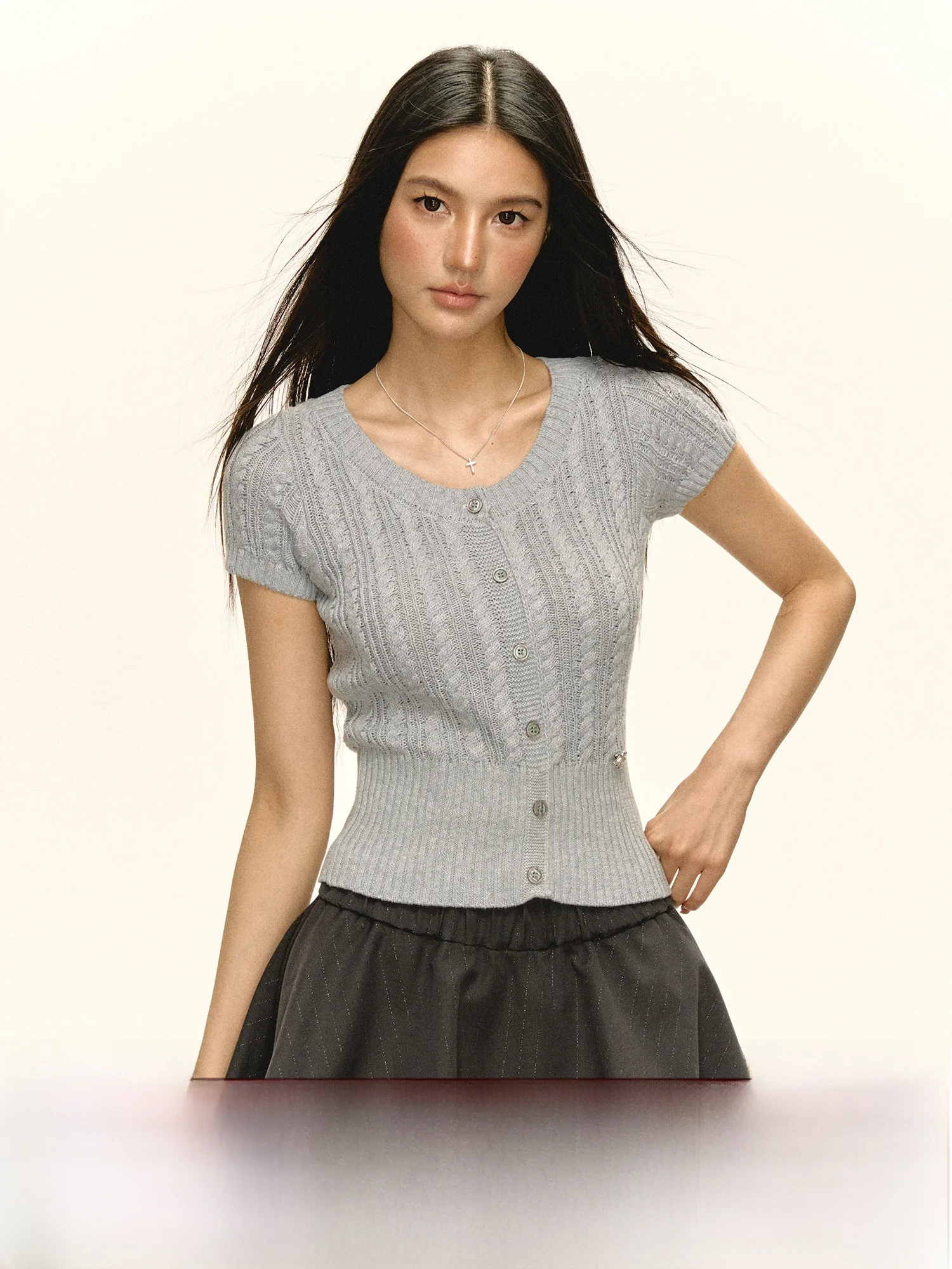 

Ariseism American Retro ey Hollow Knitted ort Sve Sweater T-irt Women Summer New Sle Slim Fit Top Cotton round Ne