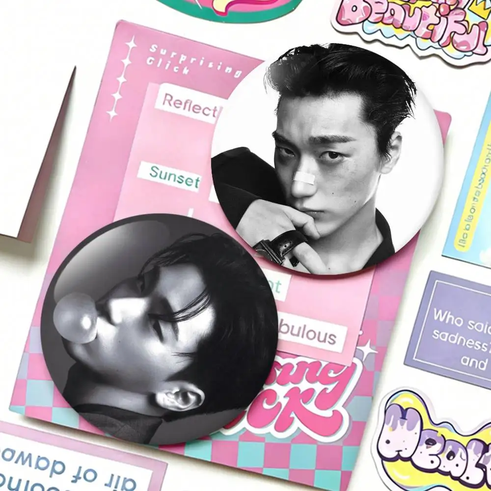 

C-Choi S-San Angel Voice Badges 25 32 44 58 75 mm Round Fans Collect Friends Gifts Brooch Souvenir