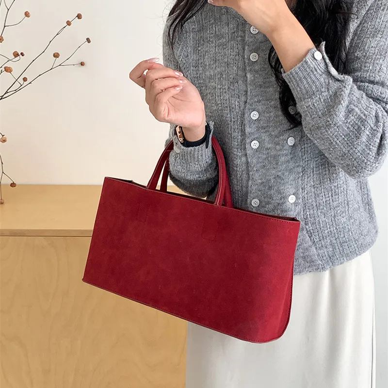 

2025 Luxury Designer Classic Faux Suede Tote Bags Korean Style Women Trendy Handbags And Purses With Inner Pocket Carry Wrist