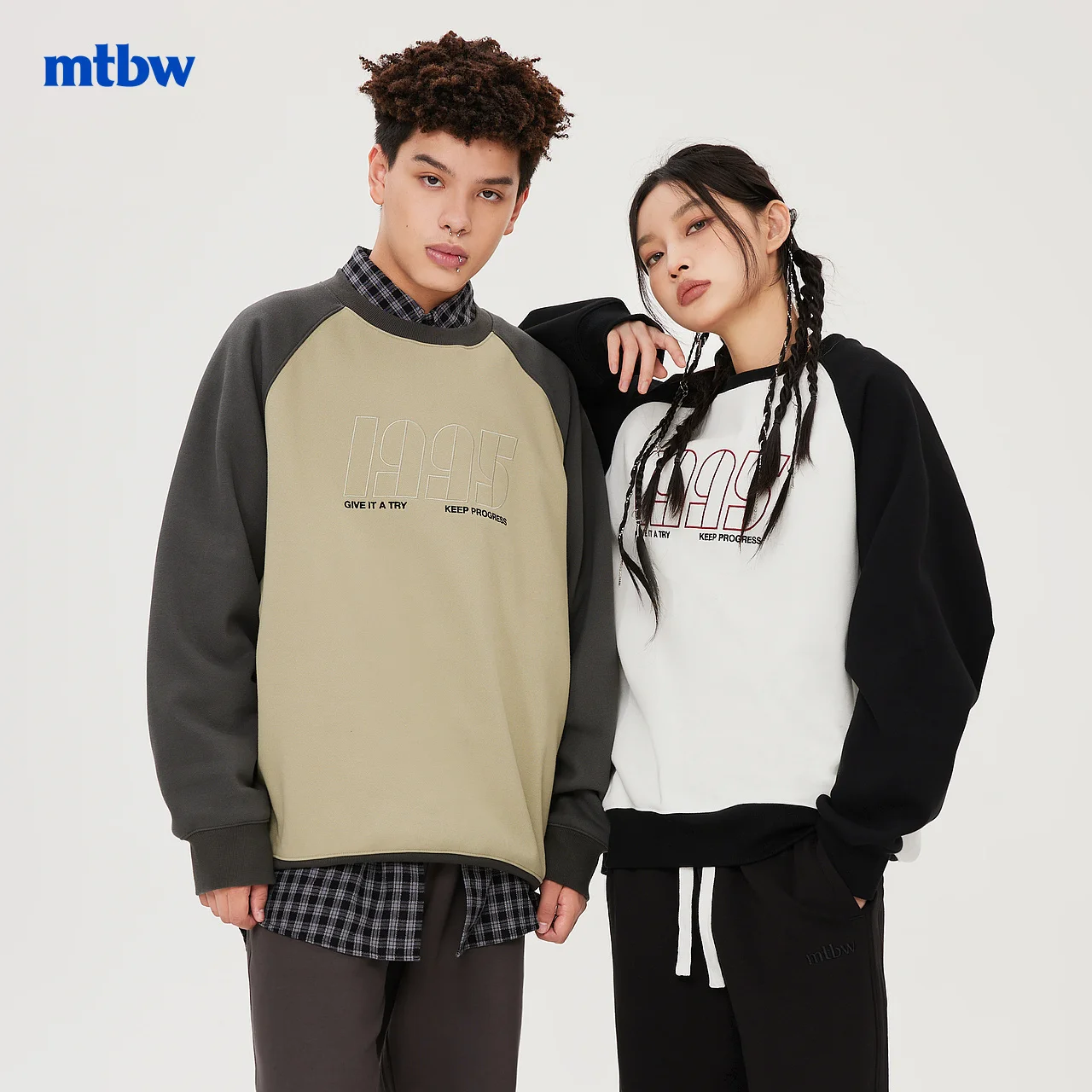 Metersbonwe-Men Women's Color Clash Fleece-Lined Hoodie School Print O-Neck Raglan Shoulder Pullover Preppy Campus Casual Winter