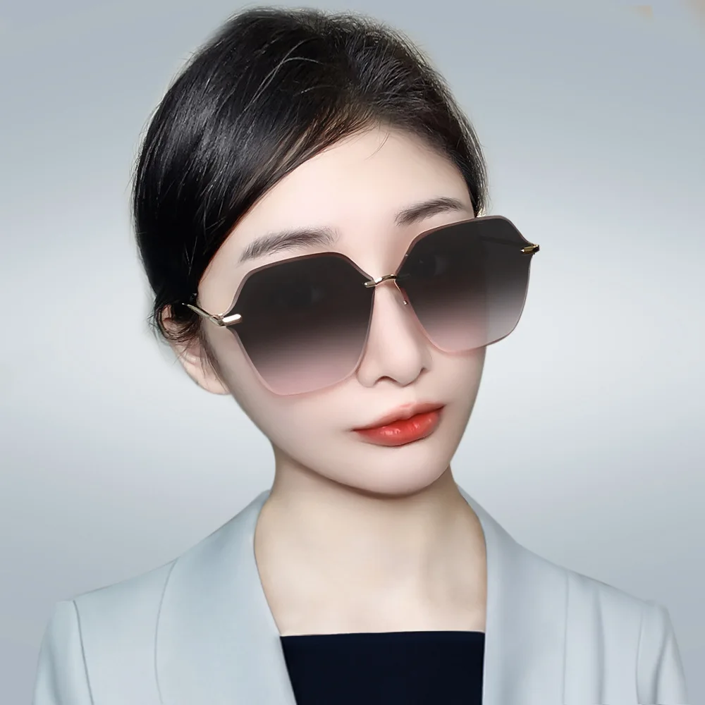 

Rimless Oversized Gradient Color Retro High-grade Sunglasses Summer Girl's Driving Sun Glasses Outdoor Sports MJ0910