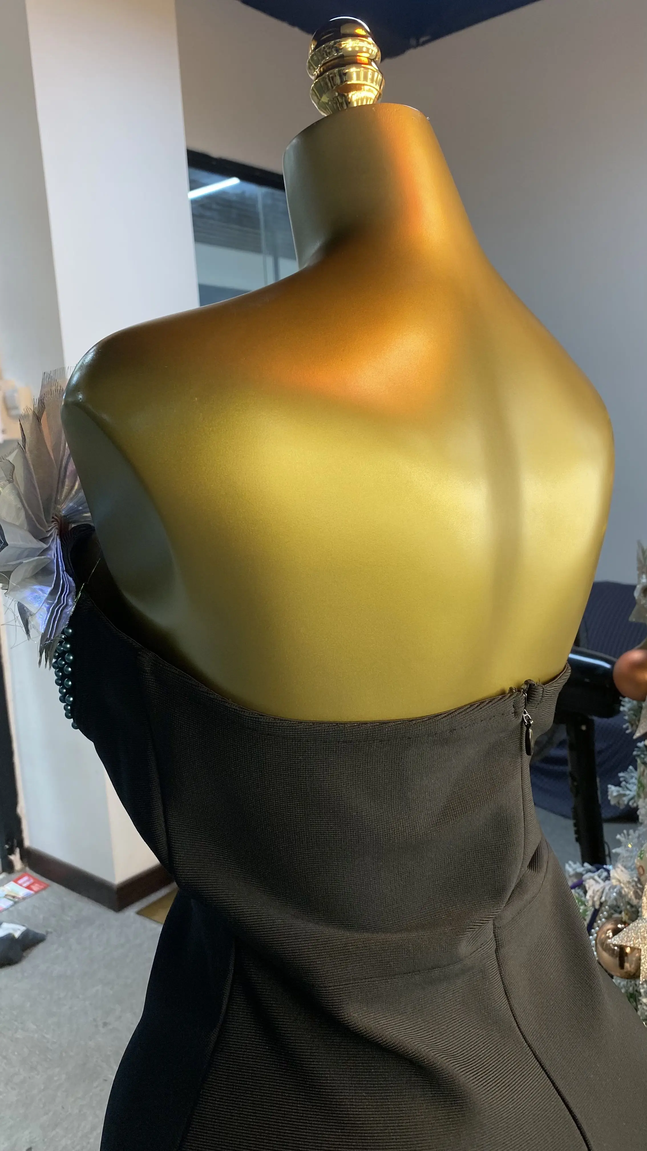 Hot Selling Latest Fashionable Strapless Bodycon Evening Dress with Luxurious Beaded Bandage Dress-GZXX117