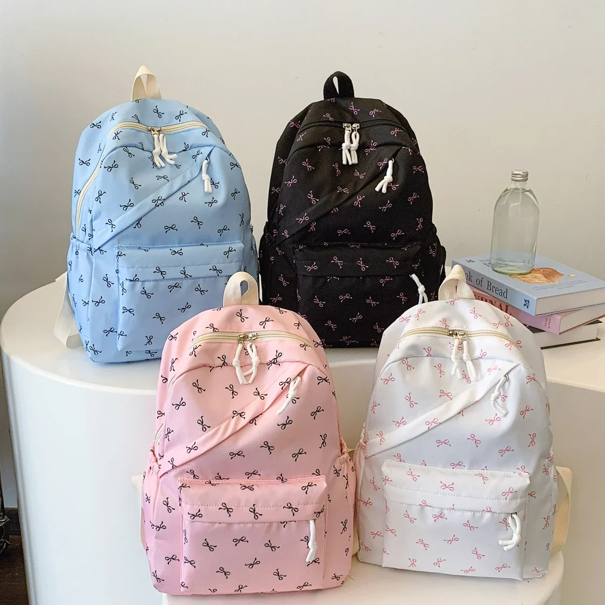 حقيبة ظهر عصرية لطيفة لموسم العودة إلى المدرسة مع حقيبة ظهر للكمبيوتر المحمول مع أشرطة قابلة للتعديل لحماية الكمبيوتر المحمول