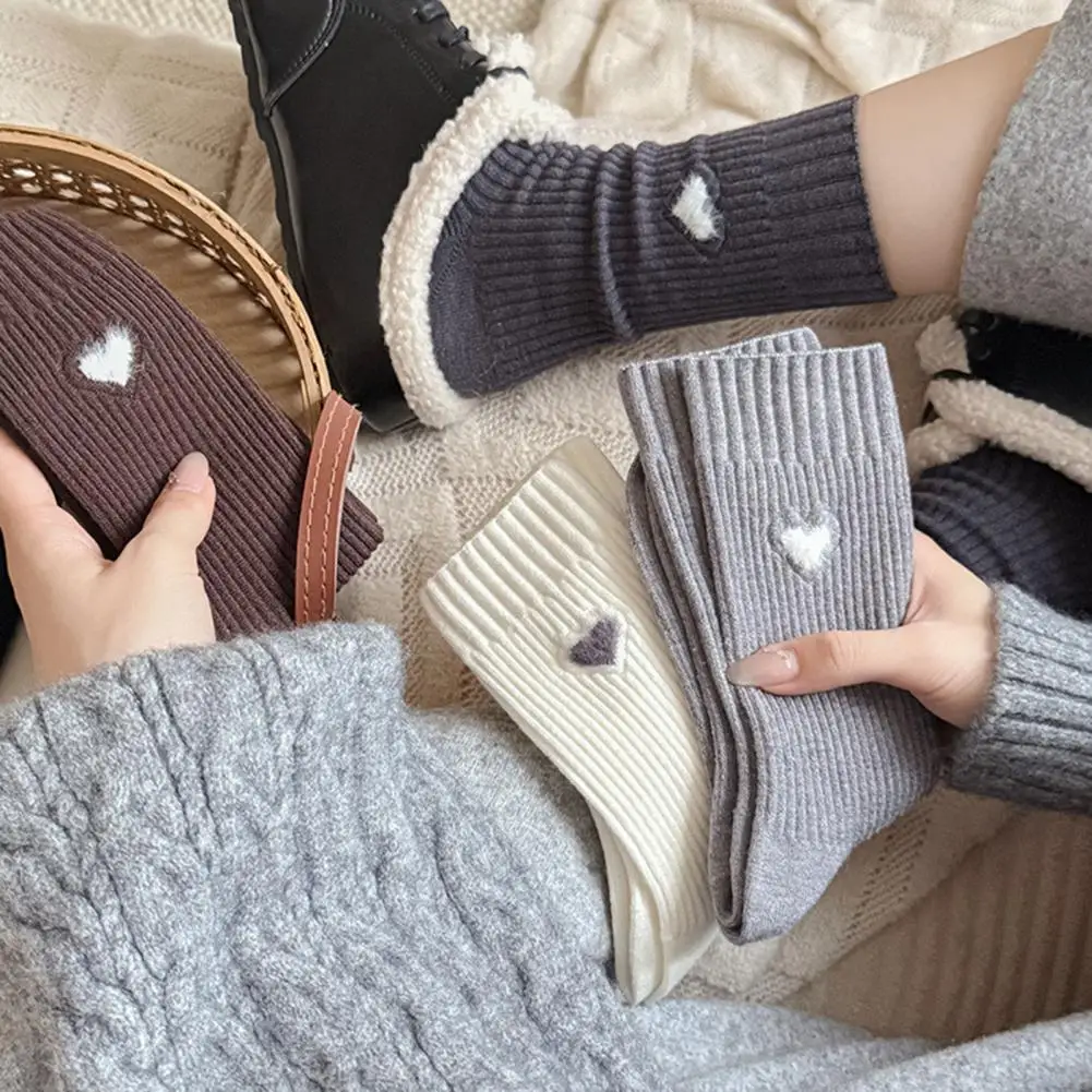 Autumn Winter Socks Women Women’s Heart Pattern Mid-calf Crew Socks Ribbed Knit Boot Socks Soft Cozy Fall for Girls Women Cute
