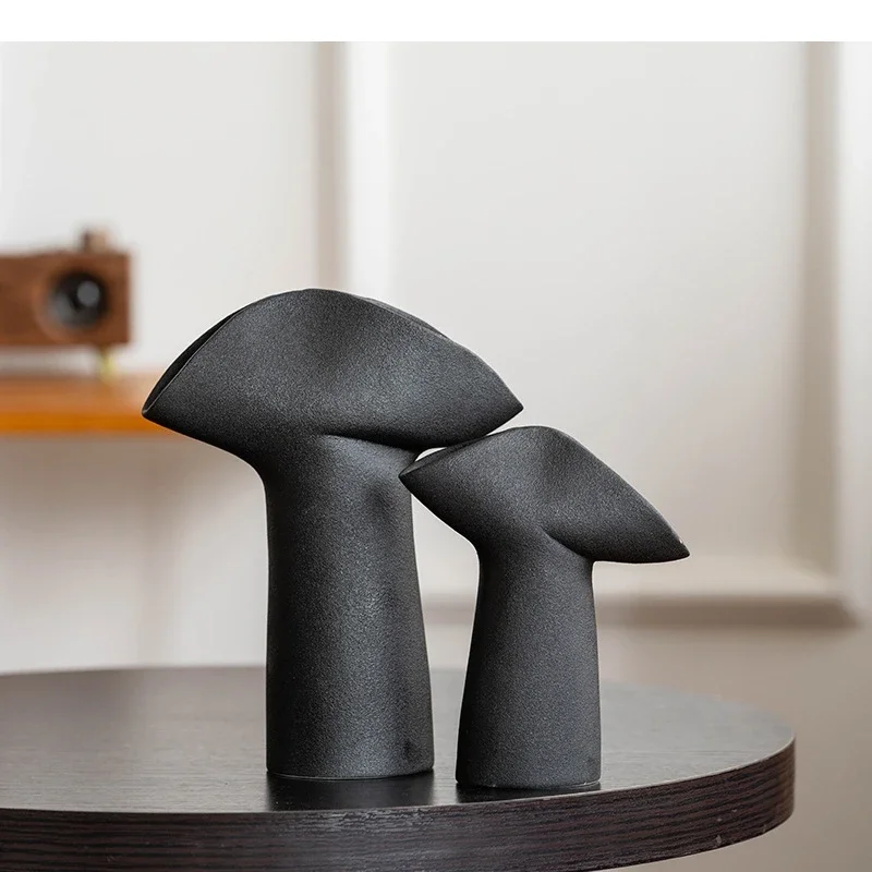 Minimalist Ceramic Vase Table Decoration Creative Porcelain Floral Vases Artificial Flowers Decorative Flower Arrangement