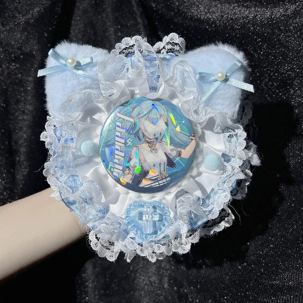 Cute and Adorable Plush Cat Ear Lace Round Badge Holder, Suitable for Badges, Pins, Heart-Shaped Bow DIY Handmade Anime Cartoon Game Character Merchandise Badge Display Stand, Fan Art, Otaku, Ita Bag Decorations, Badge Holder, Badge Display Stand, Badge Storage, Badge Clip