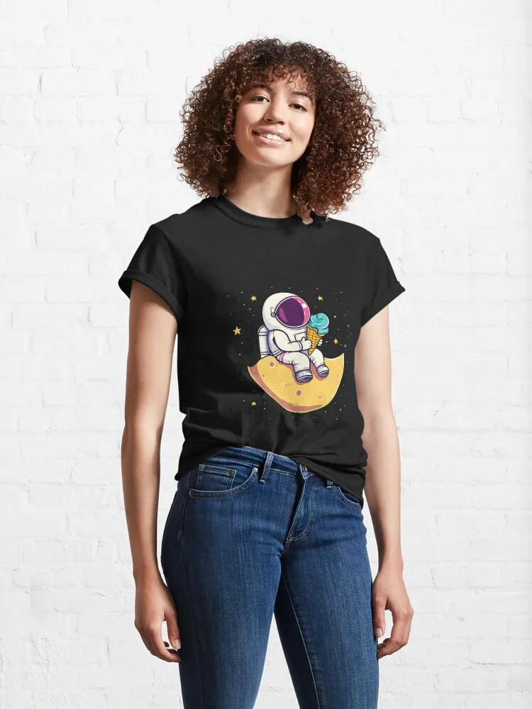 Astronaut Enjoying Cosmic Ice Cream Classic T-Shirt 100% Cotton Streetwear High Quality