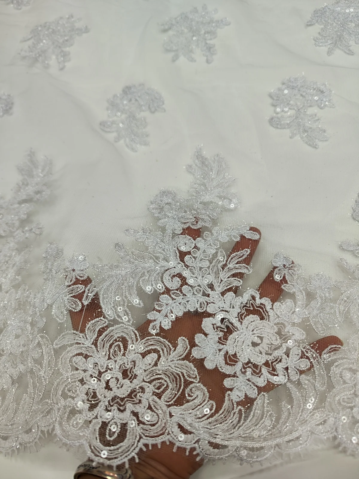 White African Tulle Lace Fabric 2024 High Quality Sequins Embroidery French Nigerian Lace Fabric For Wedding Party Dress KKF2402