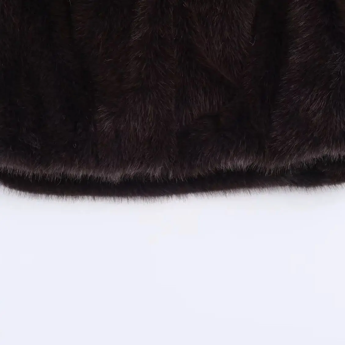 Diyigwoman outono 2025 nova moda curto efeito de pele sintética casaco chique em torno do pescoço manga curta casaco outerwear mujer