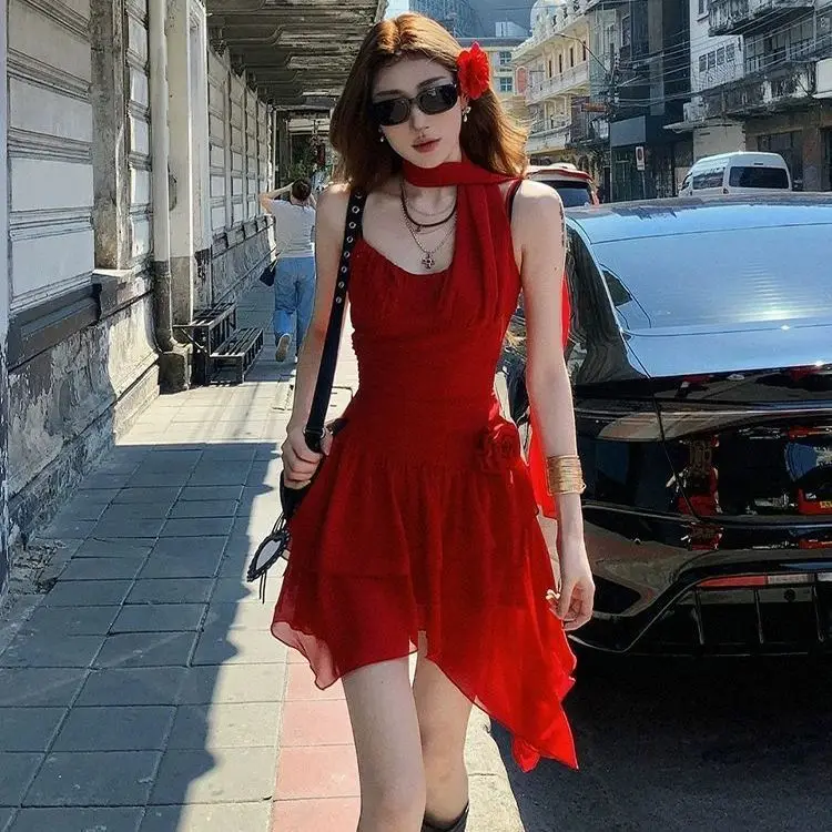 Vestido feminino de verão, vermelho, bainha assimétrica, sem mangas, cintura alta, malha em camadas, mini vestido, sexy, elegante, slim fit, estilo francês