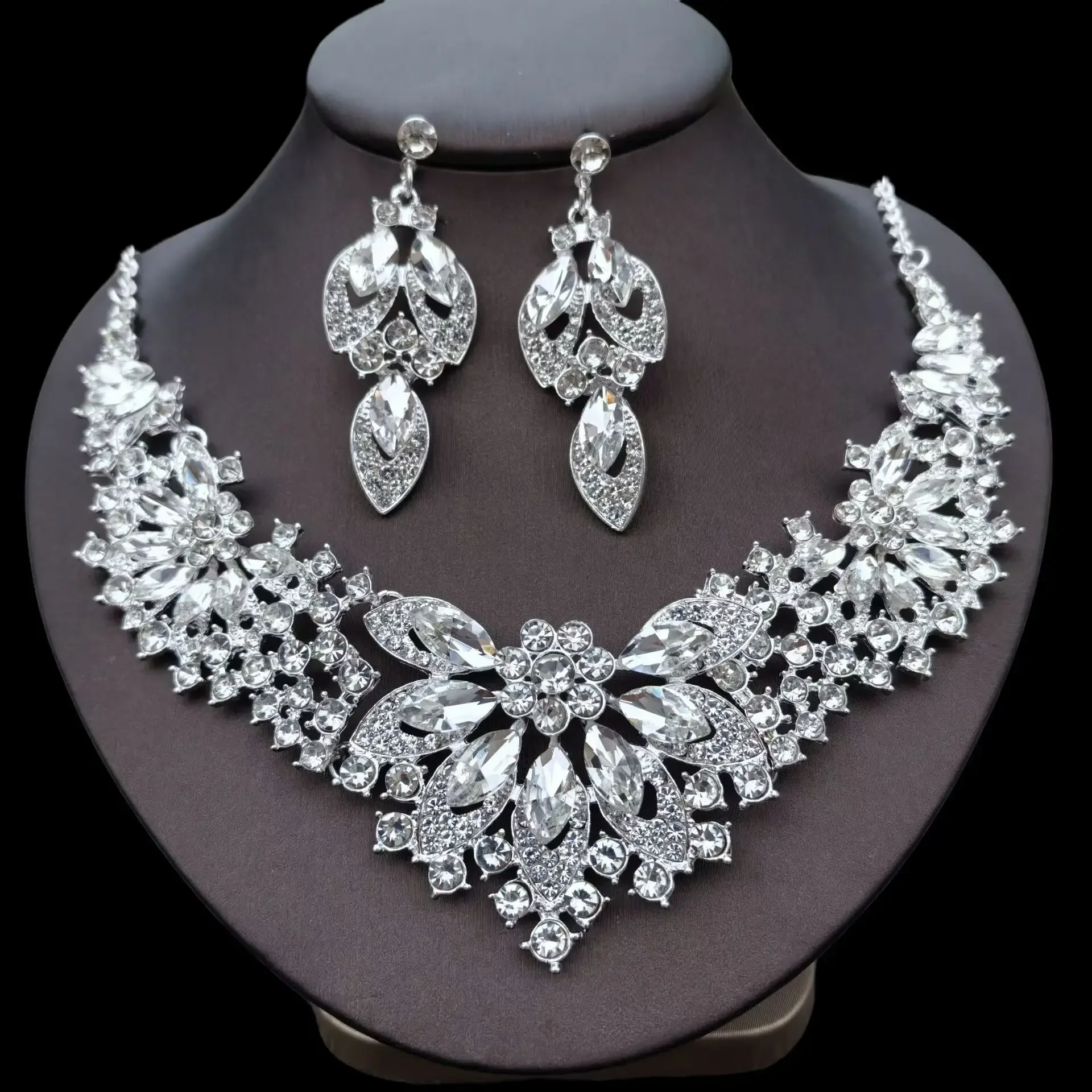 European and American Bridal Necklace Two-piece Wedding Dress Wedding Accessories Wedding Bridal Necklace Set Accessories