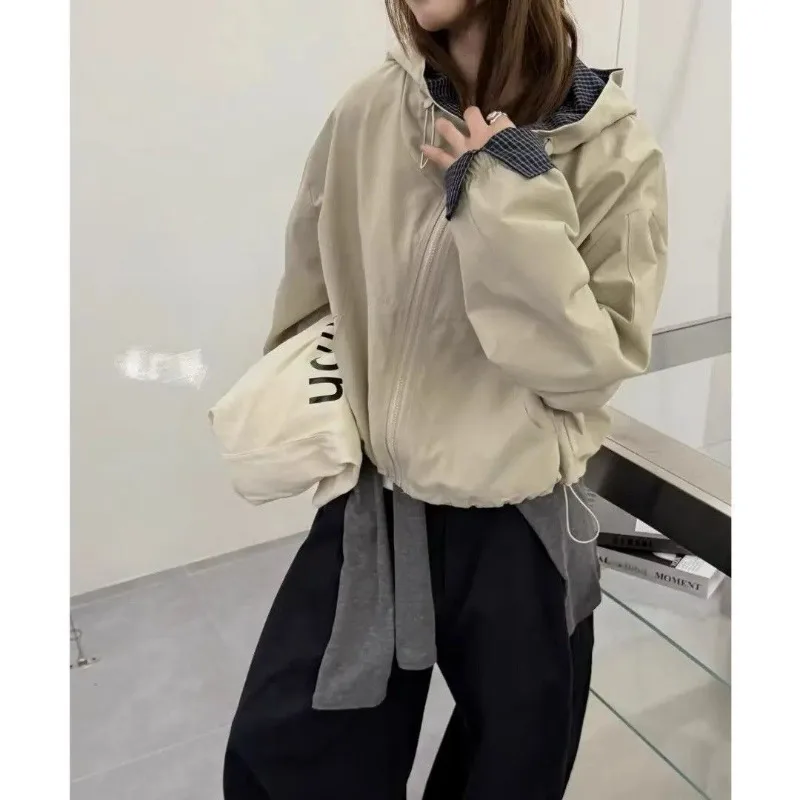Korean Version Hooded Assault Jacket for Women 2026 New Loose Casual Versatile Small Windproof Jacket Top for Autumn